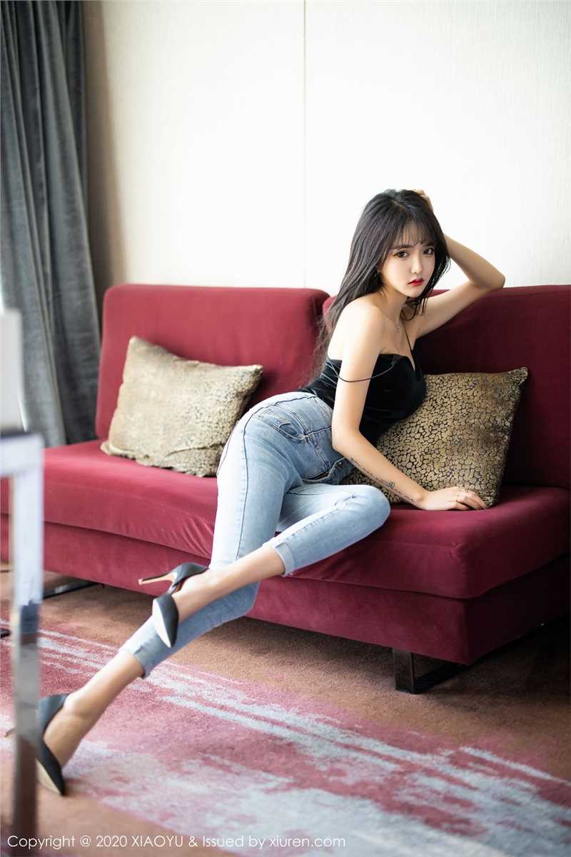 优质樱桃红唇甜美正妹椒乳娇软大长腿纤腰翘臀床上性感图片