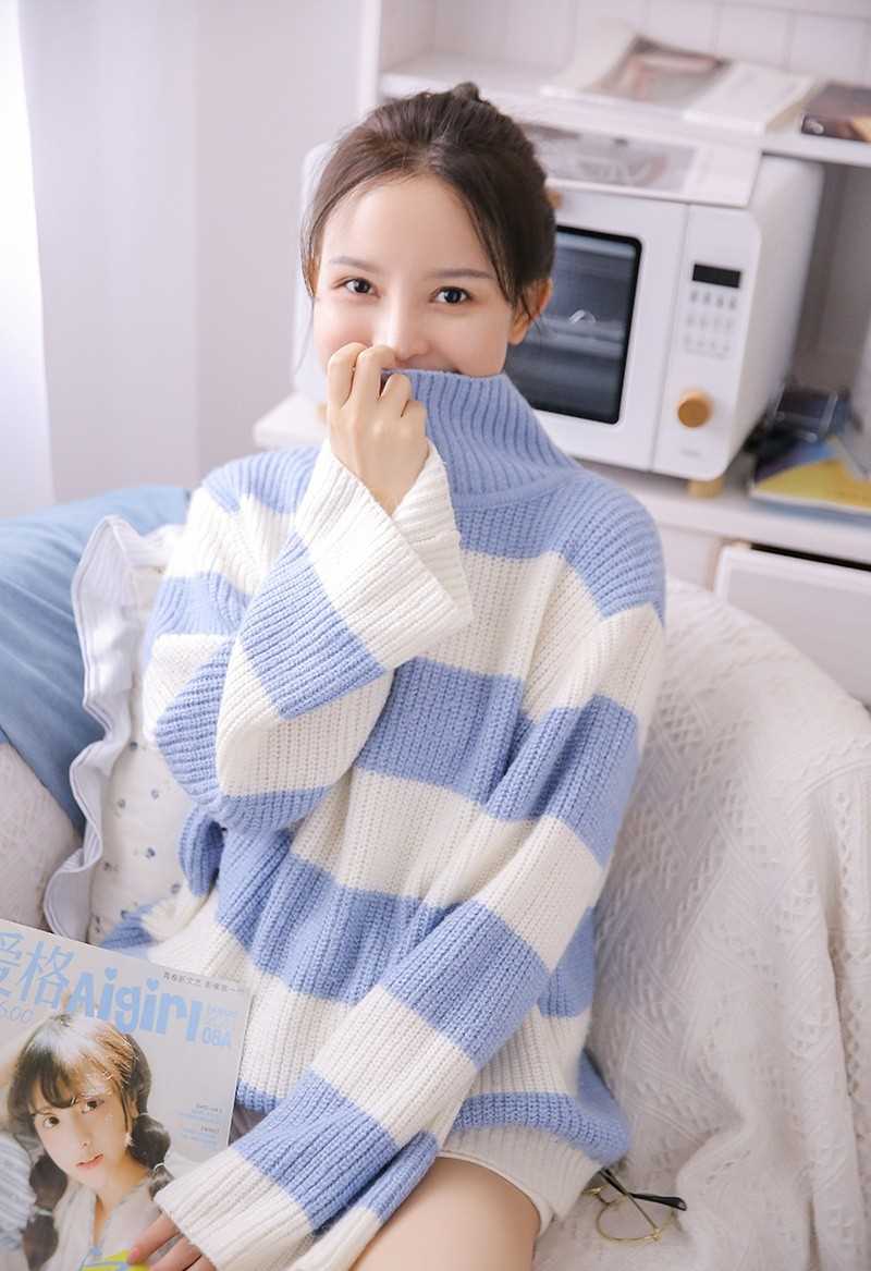 身材苗条的甜美女孩长腿修长气质完美个性