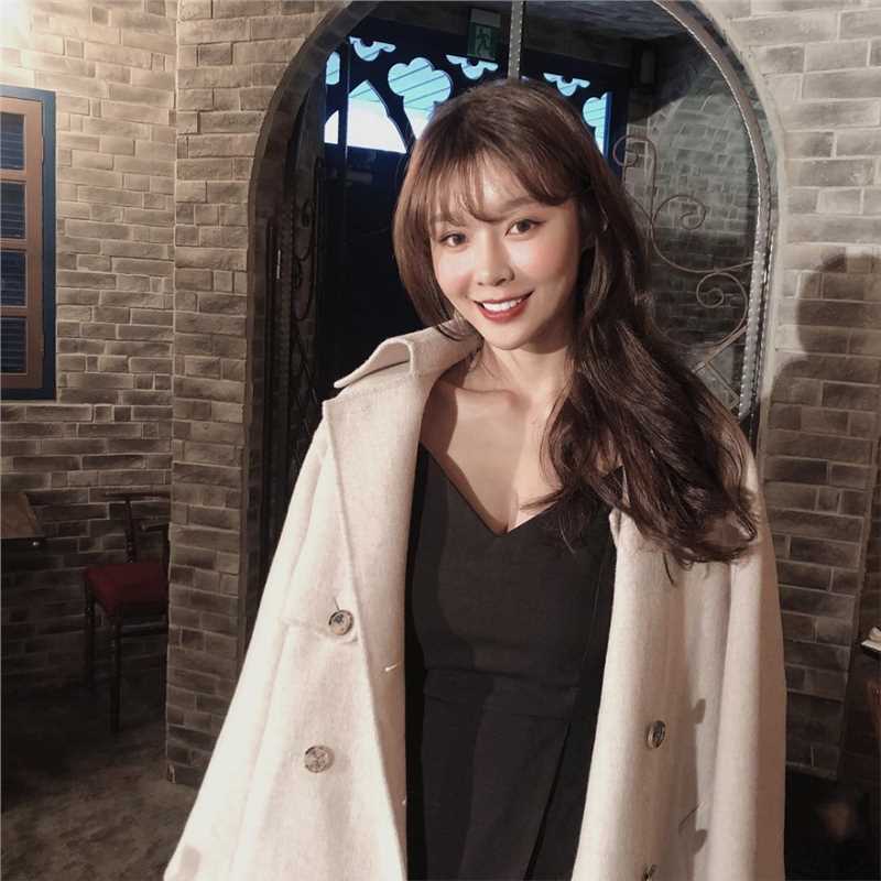 最新韩国气质甜美软妹子大长腿小清新私房照图库壁纸