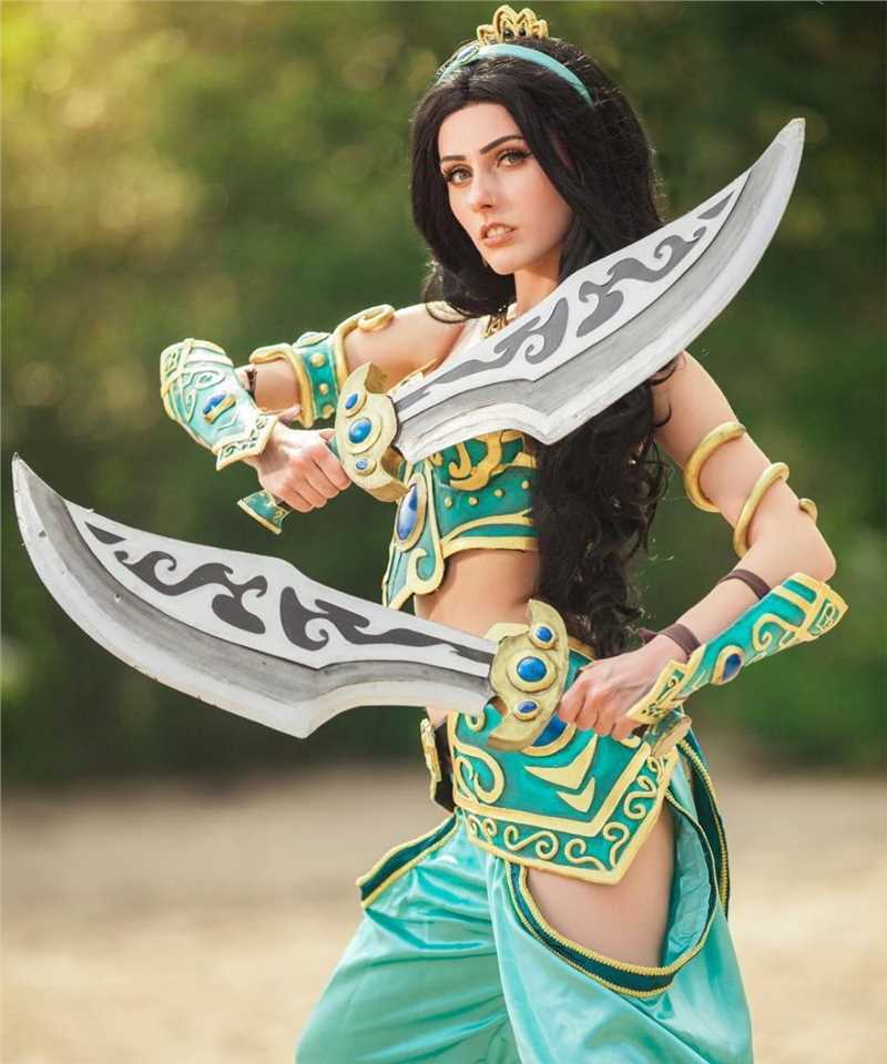 最新外国美女cosplay角色扮演女人二十种外阴凸点图片壁纸