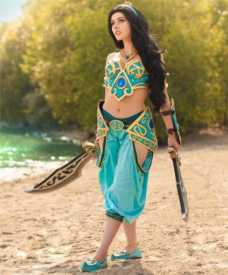 最新外国美女cosplay角色扮演女人二十种外阴凸点图片壁纸
