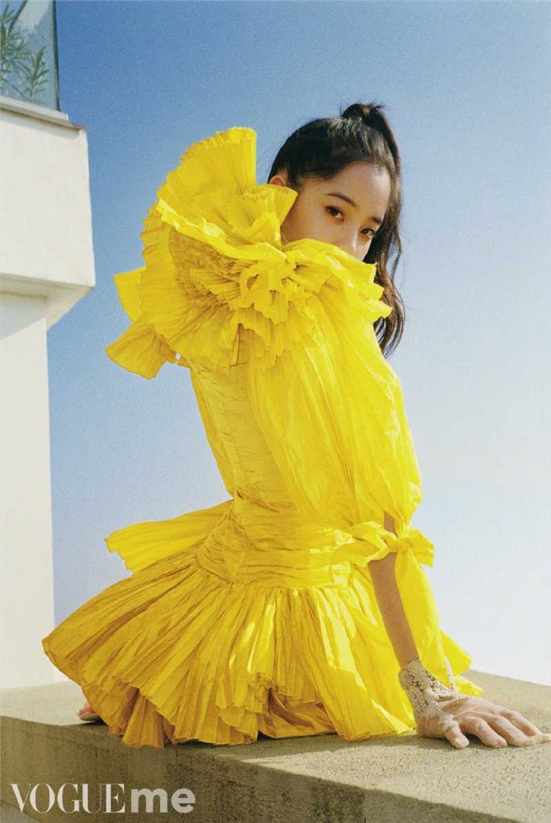 最新唯美浪漫美女欧阳娜娜阳光复古时尚图集