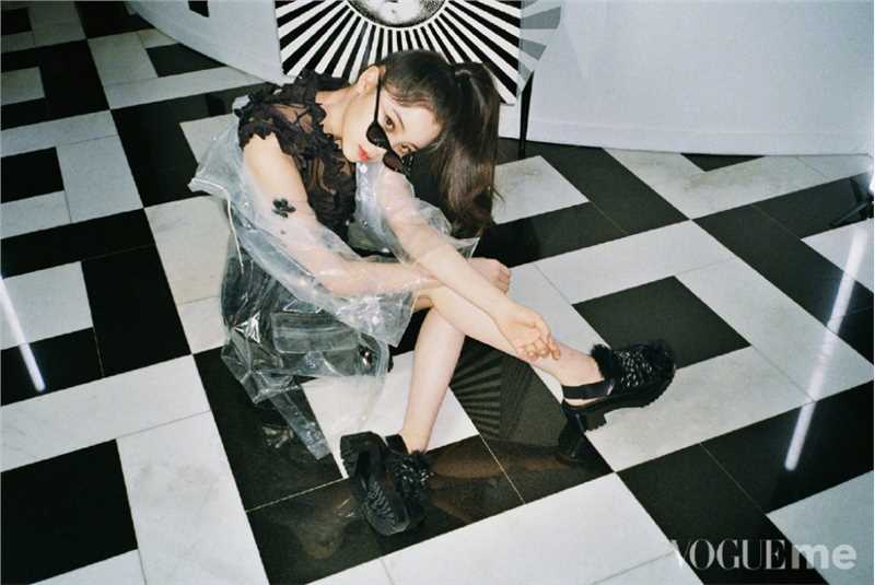 最新唯美浪漫美女欧阳娜娜阳光复古时尚图集