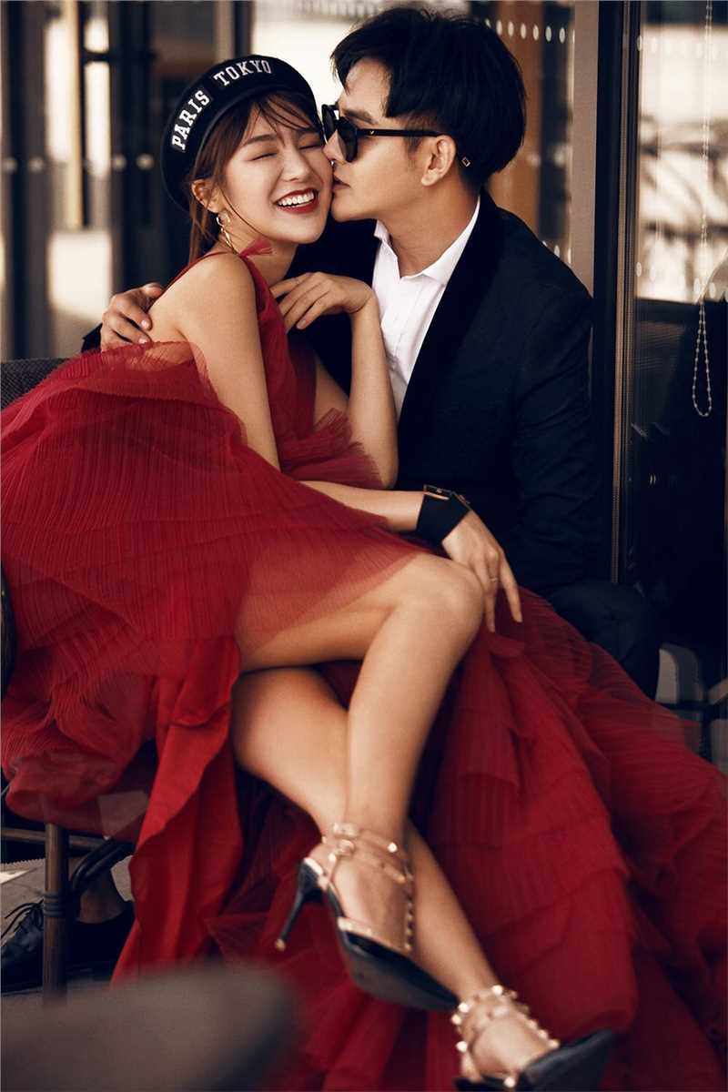 最新街拍广场唯美浪漫时尚小资都市风婚纱摄影壁纸