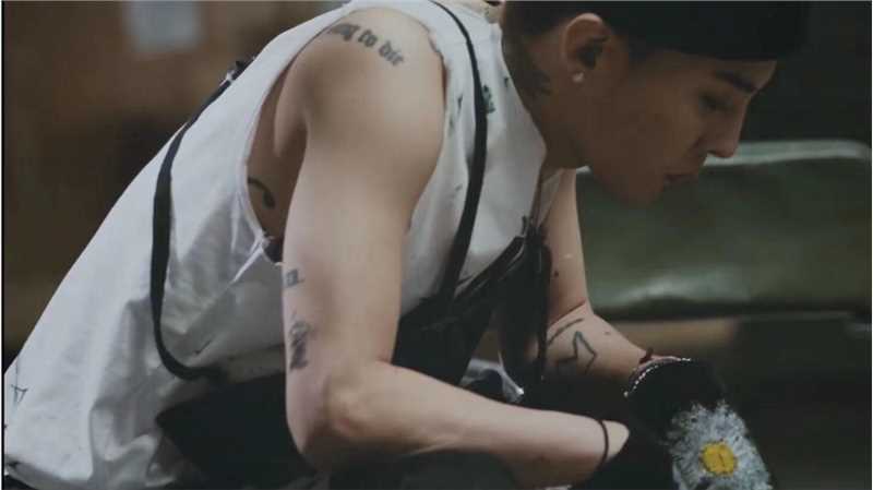 高清权志龙帅气街头涂鸦个性潮流时尚明星图片图集