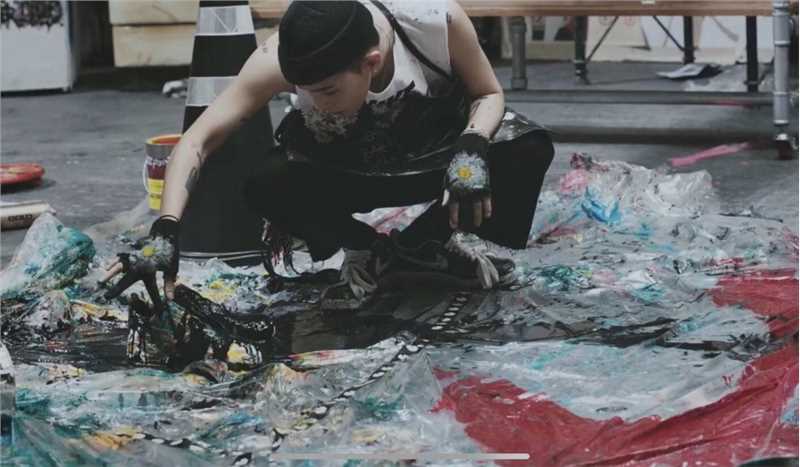 高清权志龙帅气街头涂鸦个性潮流时尚明星图片图集