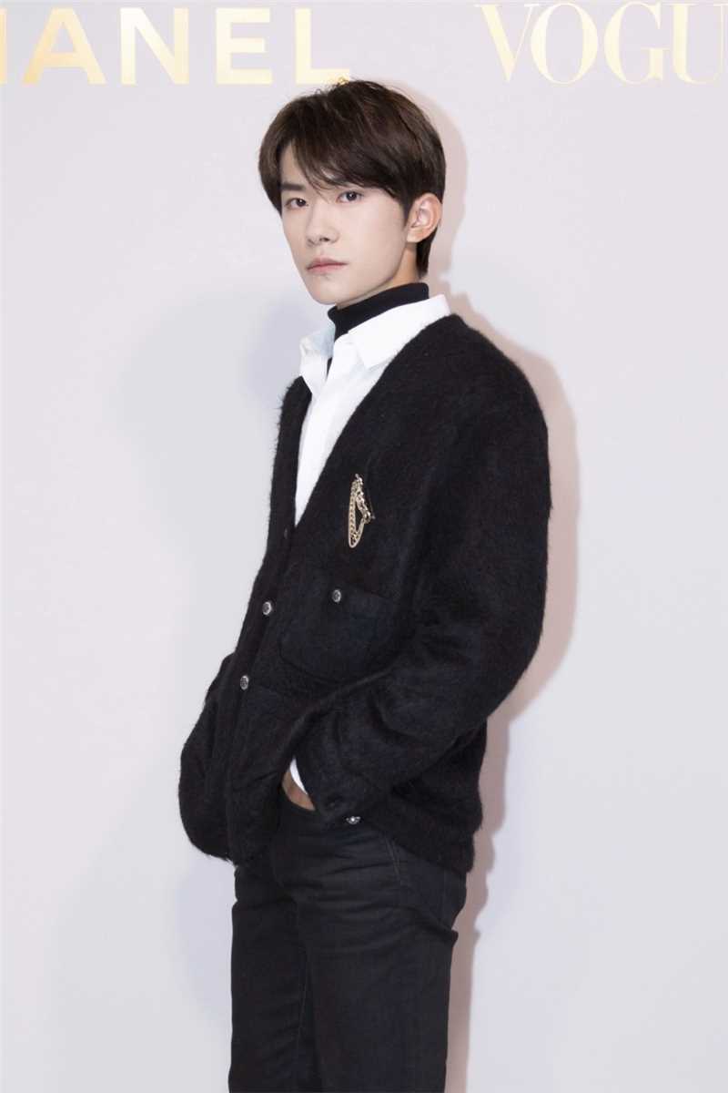 优质西装帅哥易烊千玺时尚绅士优雅活动现场相册