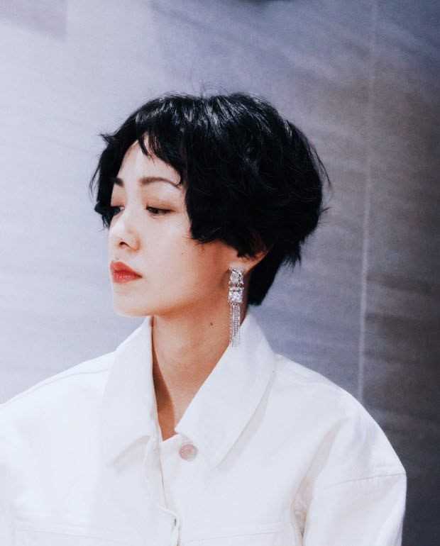 短发美女郭采洁成熟养眼时尚清新图片
