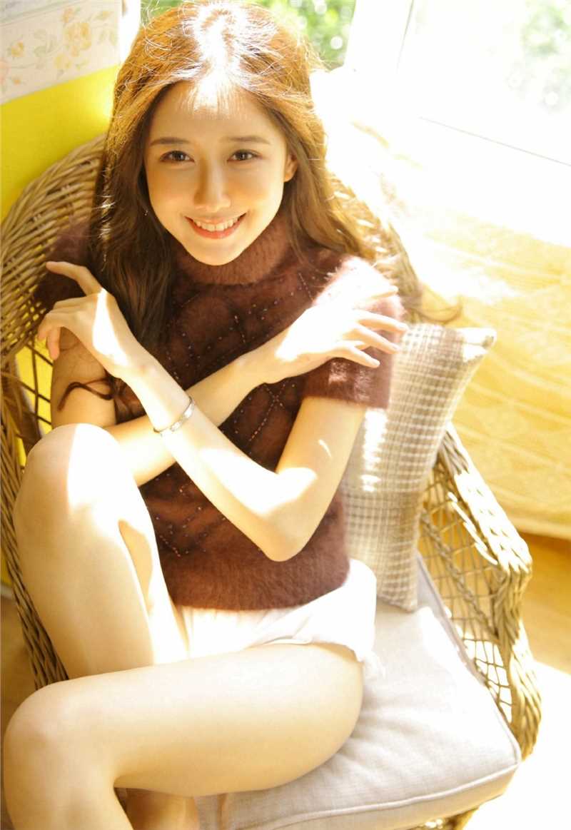 最全温暖治愈系美女长腿丰满阳光开朗清纯图片壁纸