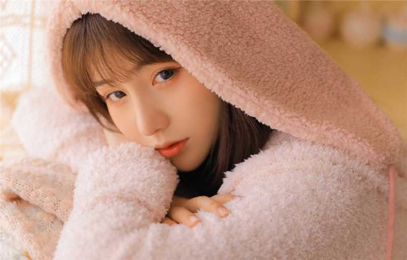 最全长相俏皮的95后小妹妹水灵灵杏眼清纯美女壁纸