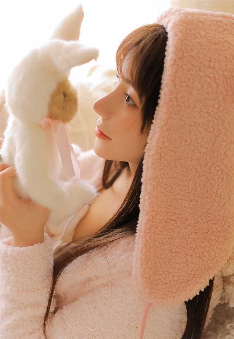 最全长相俏皮的95后小妹妹水灵灵杏眼清纯美女壁纸