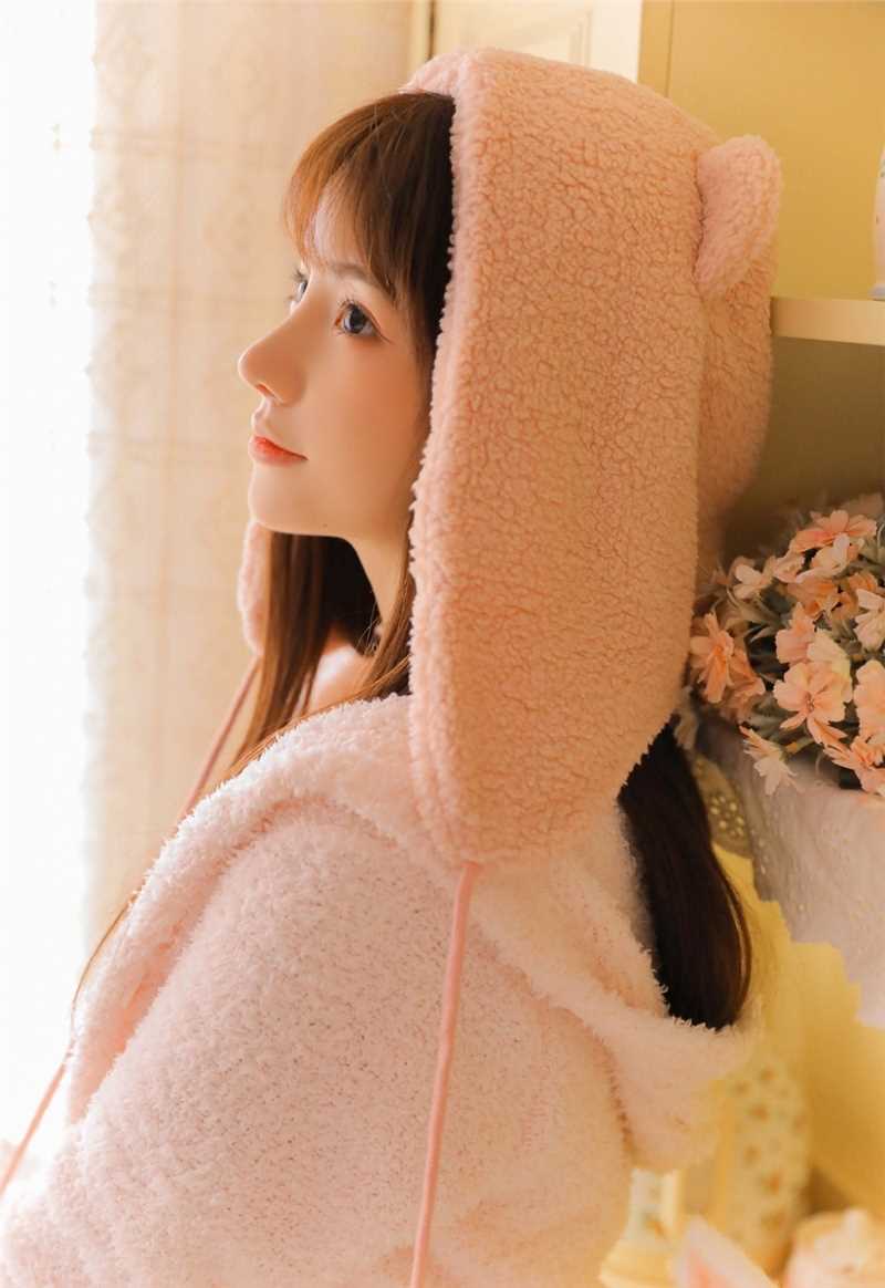 最全长相俏皮的95后小妹妹水灵灵杏眼清纯美女壁纸