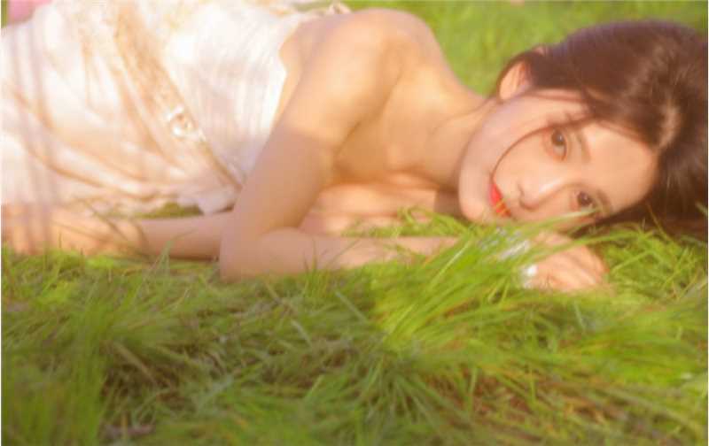 最新治愈系倾城佳人户外懵懂无辜清纯美女图集