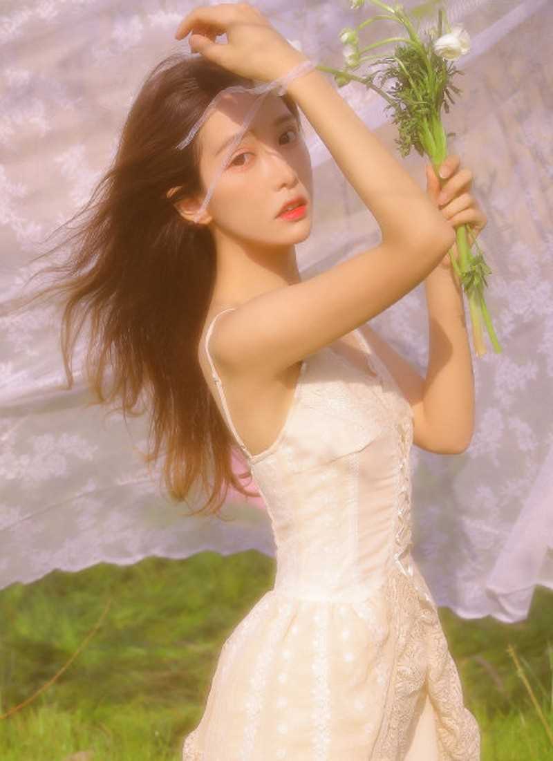 最新治愈系倾城佳人户外懵懂无辜清纯美女图集