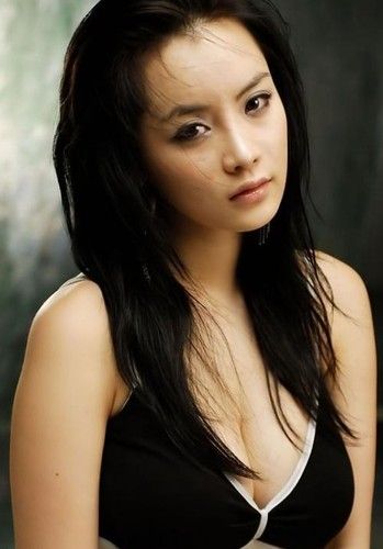 精选韩国赛车美女车模林智慧人体诱惑丰乳肥臀图册