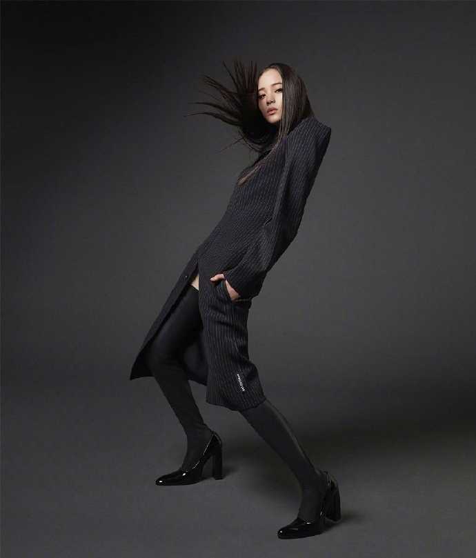 长发美女欧阳娜娜时尚优雅文艺气质图片