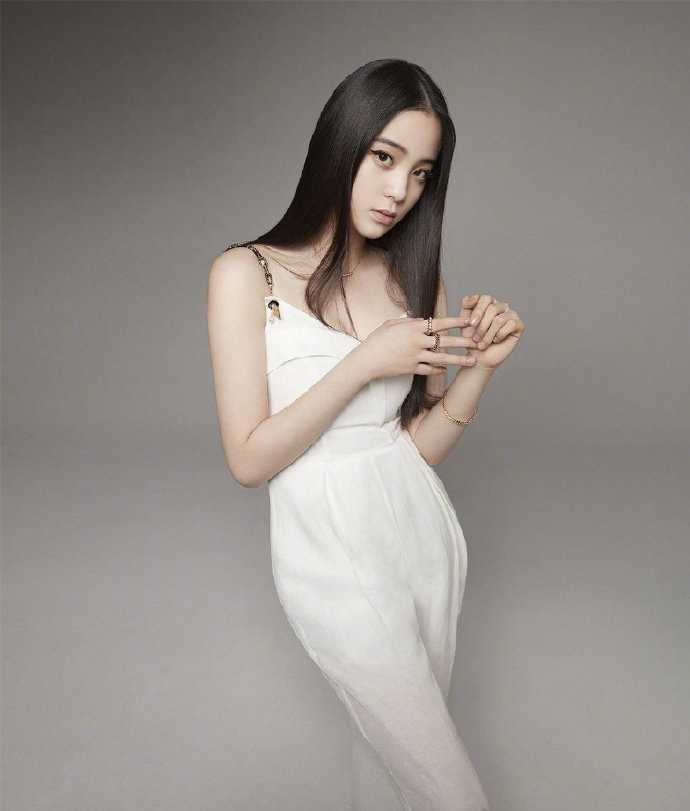 长发美女欧阳娜娜时尚优雅文艺气质图片