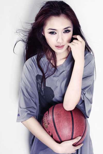 最新性感篮球宝贝妩媚翘臀诱惑职业装壁纸