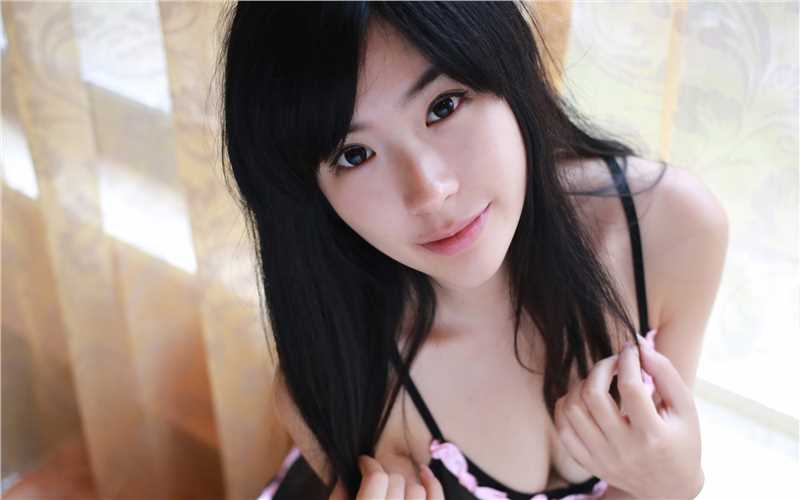 优质中国女模特刘雪妮性感撩人电脑桌面壁纸全屏相册