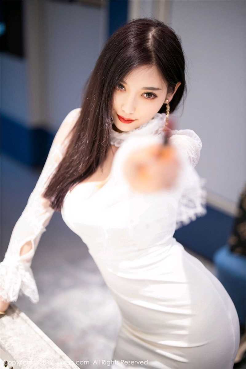 翘臀美女杨晨晨性感包臀裙美女诱人私房照