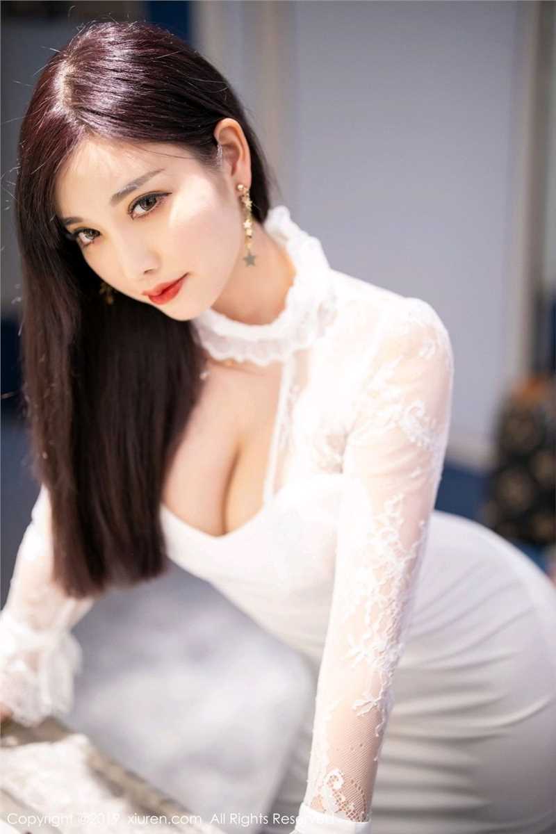 翘臀美女杨晨晨性感包臀裙美女诱人私房照