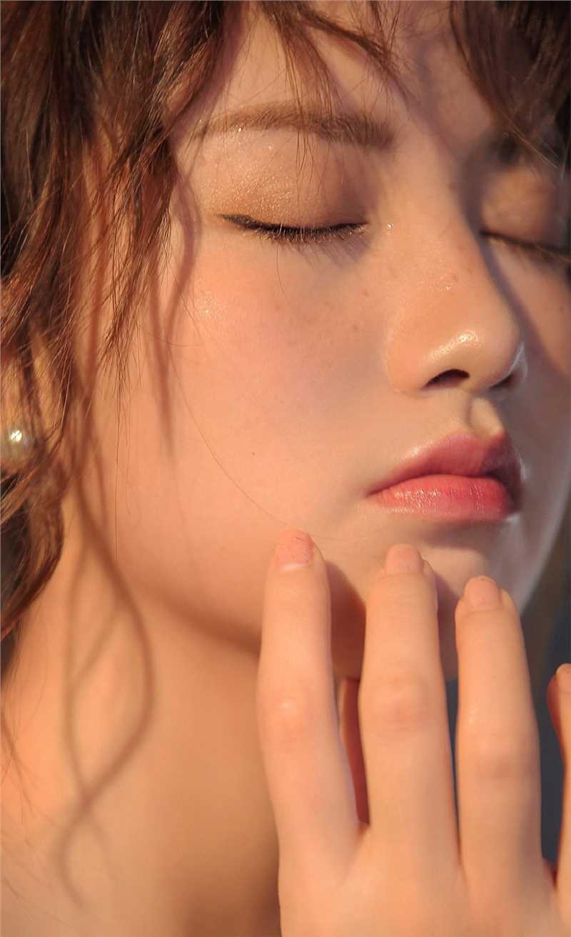 精选酥胸丰满的妩媚绝色倾城佳人深v蕾丝裙性感私拍图册