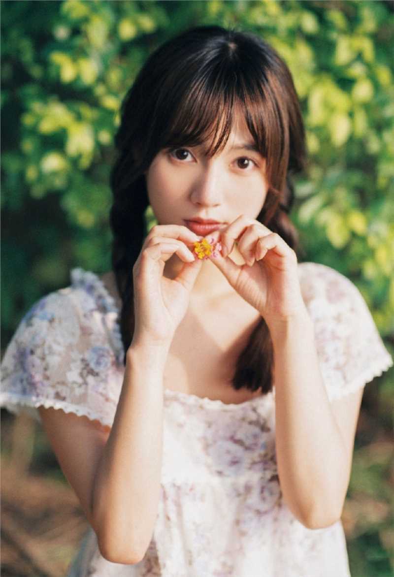 高清初恋般美好的森系女孩麻花辫发型清纯气质户外图图册