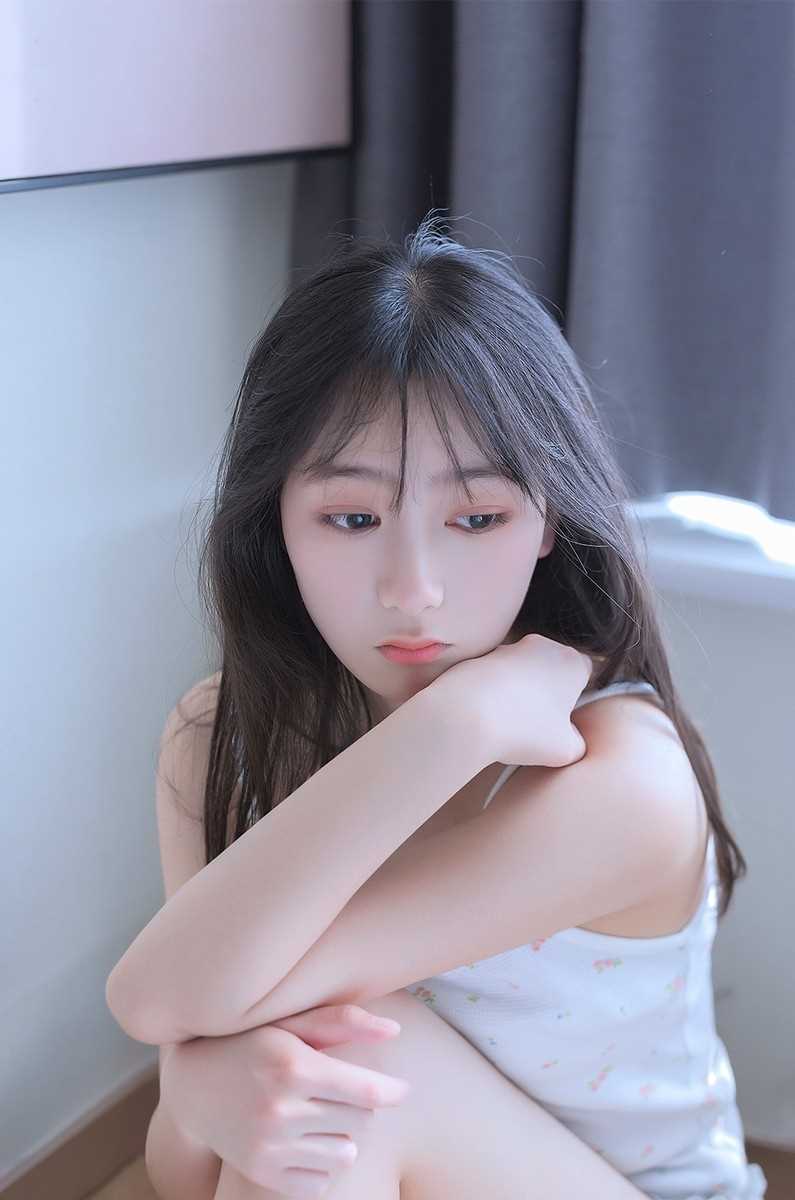 精选玉体丰满诱人的倾城俏佳人软糯易推倒清纯美女图册