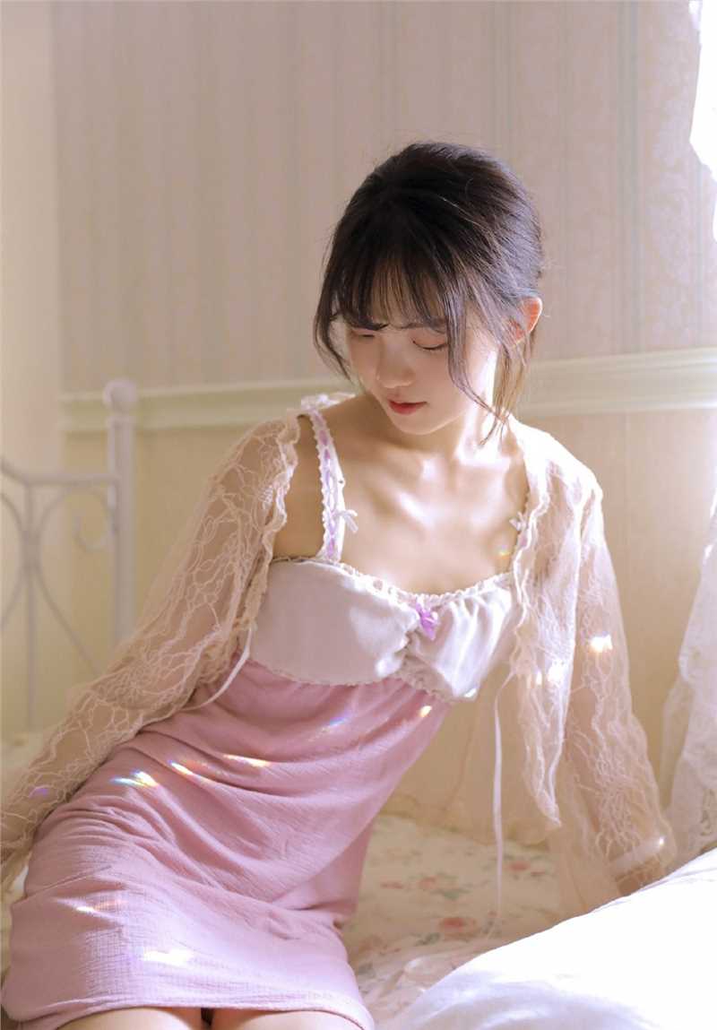 锁骨性感精致的娇软小妹妹肤白貌美高清极品图库