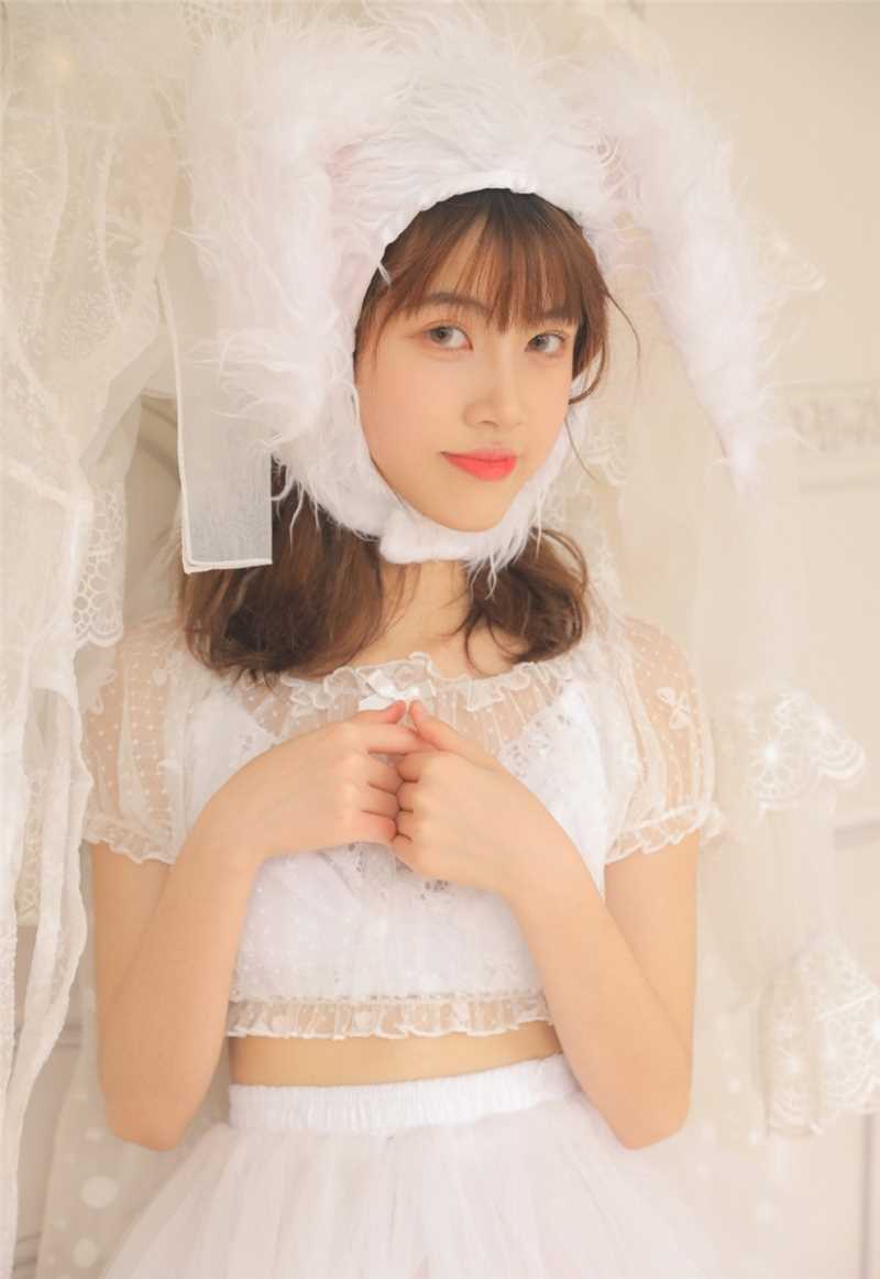 呆萌的萌白酱兔女郎白丝性感韩国极品美女