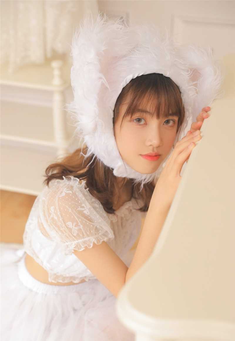 呆萌的萌白酱兔女郎白丝性感韩国极品美女