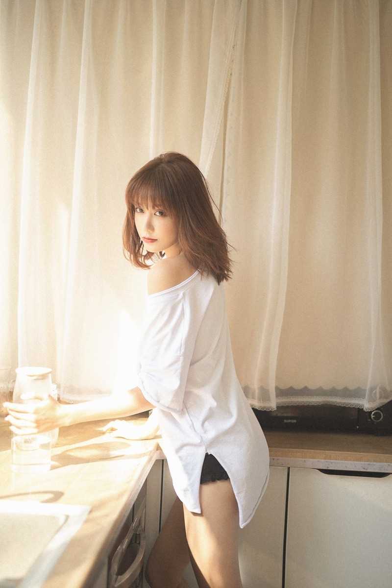 最全大长腿美女大长腿玉足厨房性感诱人蚀骨销魂图库壁纸