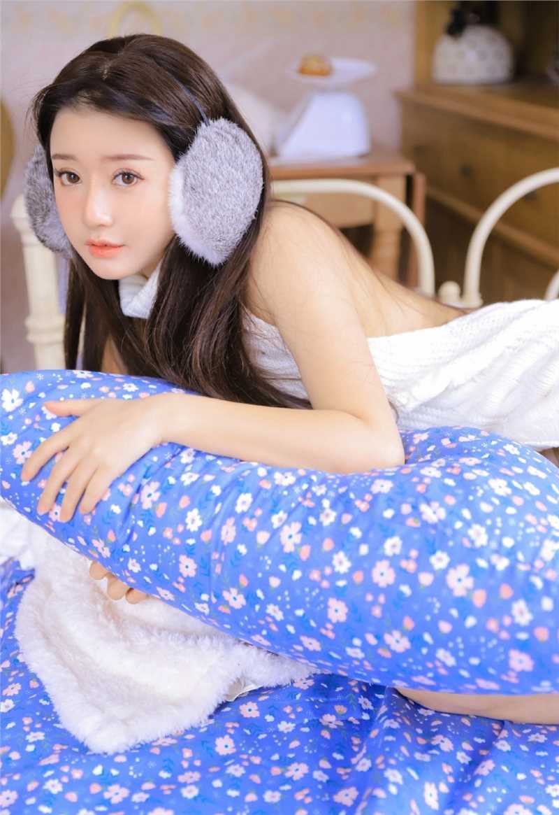 优质令人着迷的长发宅男女神漂亮脸蛋完美身材生活照相册