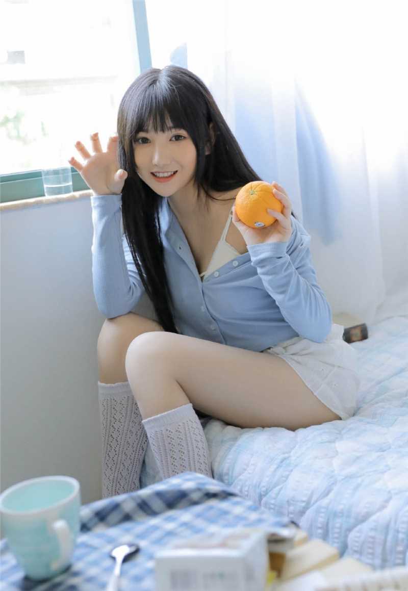 最新丰满性感床上美娇娘人体拍摄图集