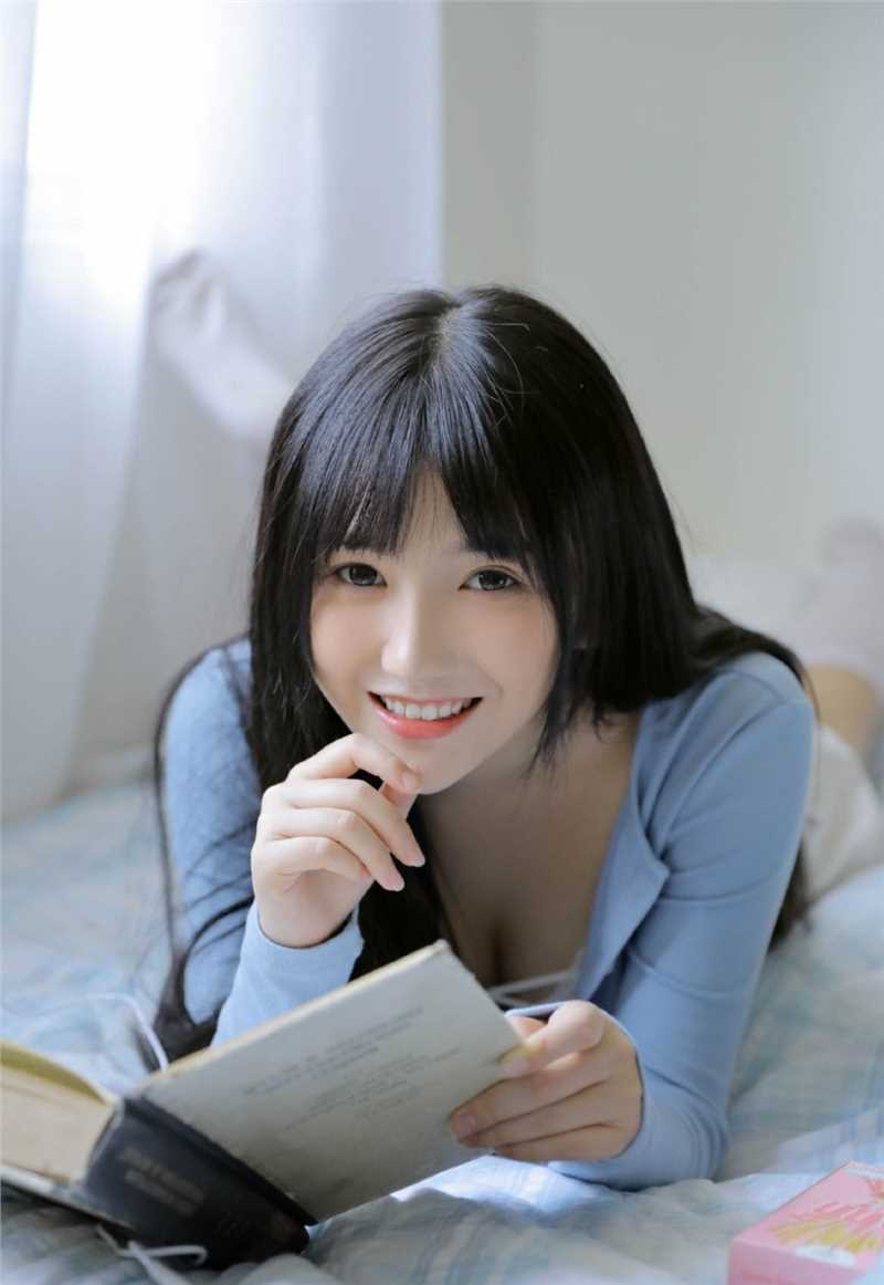 最新丰满性感床上美娇娘人体拍摄图集