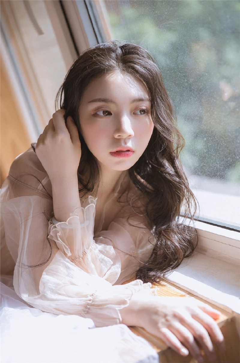 最新性感妩媚日本名模极品透视人体欣赏壁纸