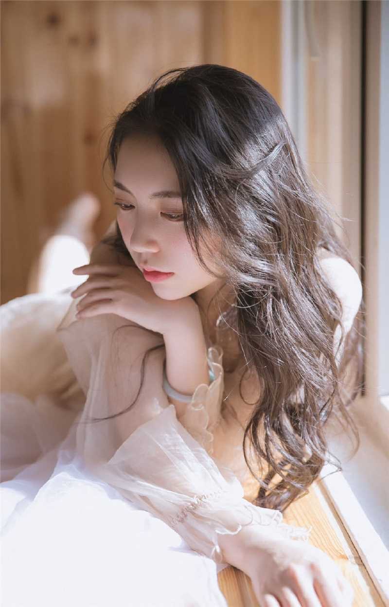 最新性感妩媚日本名模极品透视人体欣赏壁纸