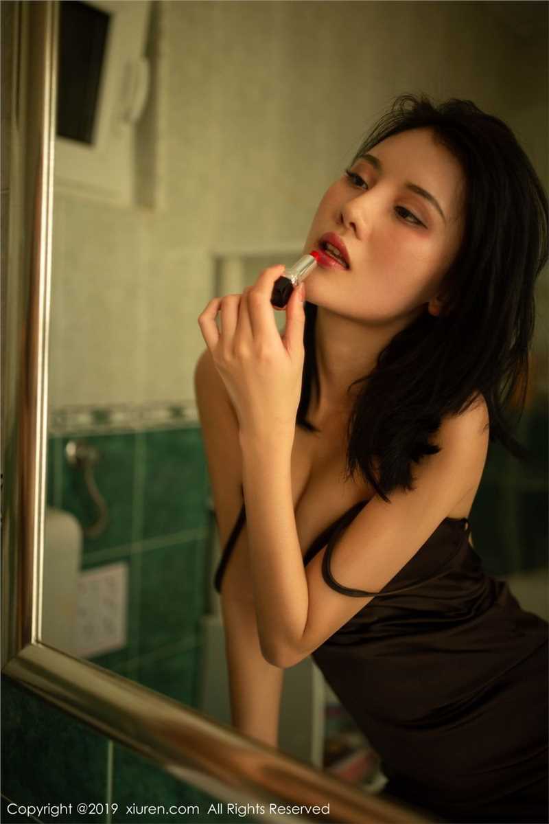 精选性感人体艺术美女就是阿朱啊黑丝翘臀图片图册