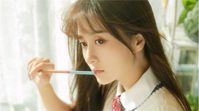 精选教室清纯养眼的欲望妹妹阳光下俏皮美丽治愈系图片图册