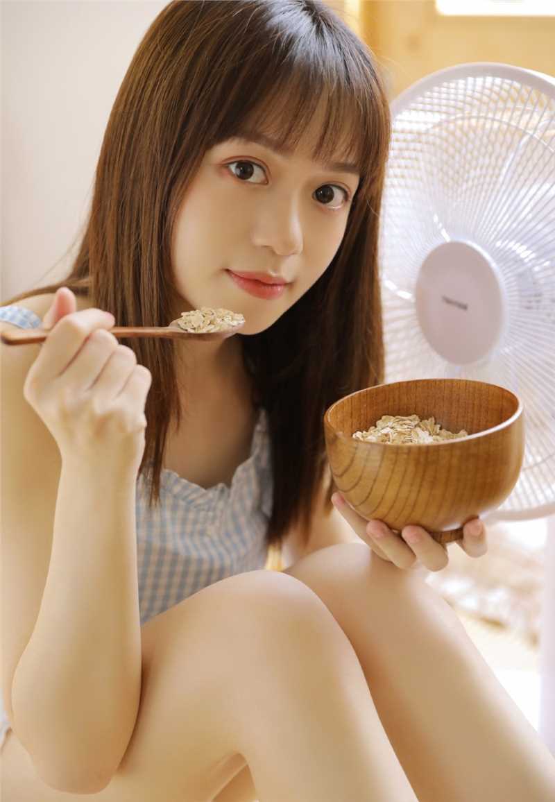 最新夏日里元气满满的清纯少女日系养眼壁纸壁纸