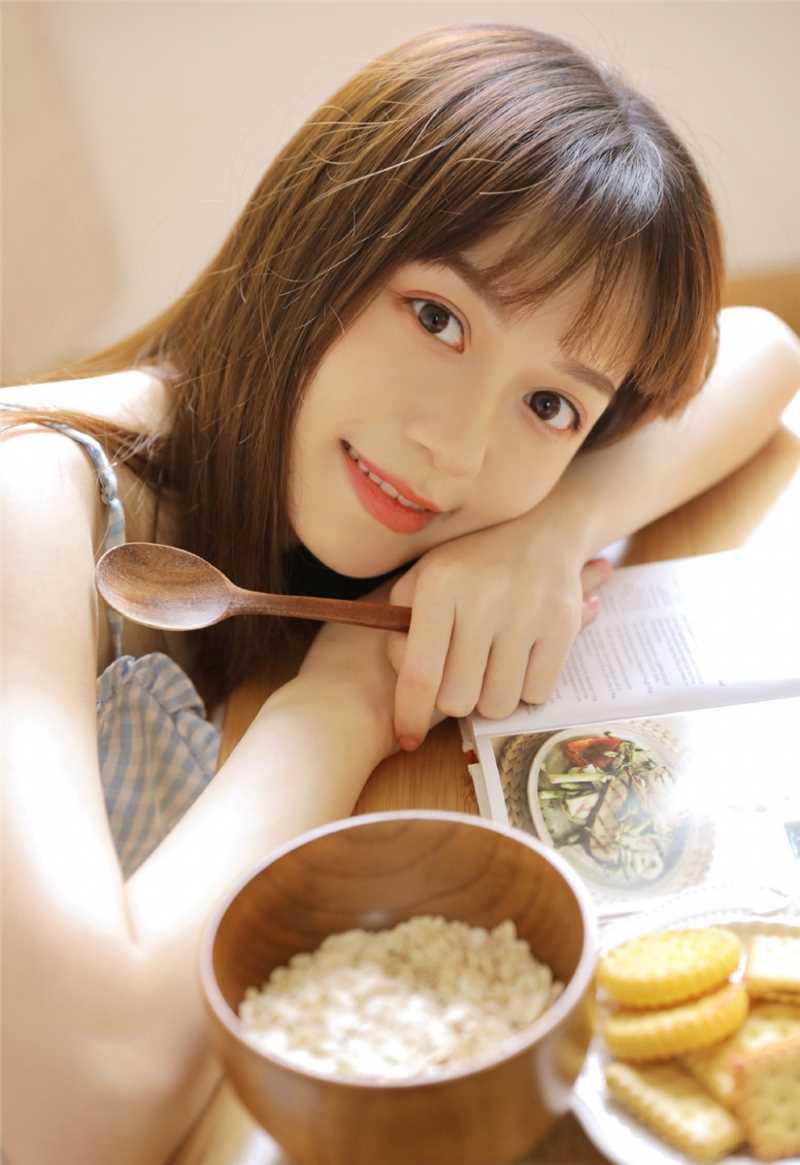 最新夏日里元气满满的清纯少女日系养眼壁纸壁纸