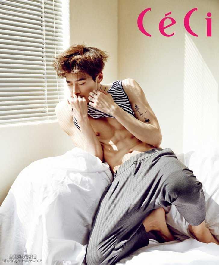 特别专辑韩国男明星李钟硕《CeCi》时尚杂志封面图片