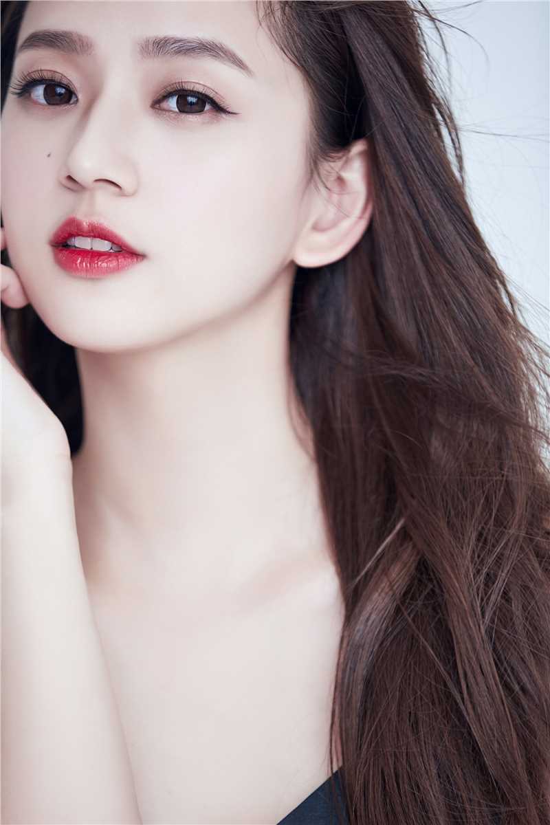 高清唐本黑色纱裙外搭吊带背心时尚洋气图集