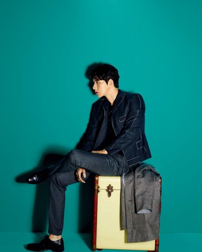 特别专辑朴海镇《风度men’s,uno》时尚杂志封面图片