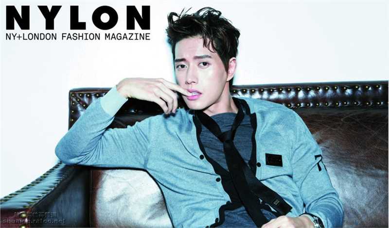 精选韩国帅哥朴海镇《NYLON》时尚杂志封面图册