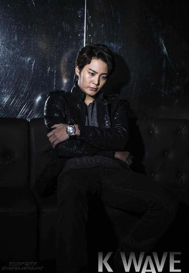 优质韩国男明星朱元《K,WAVE》时尚杂志封面相册