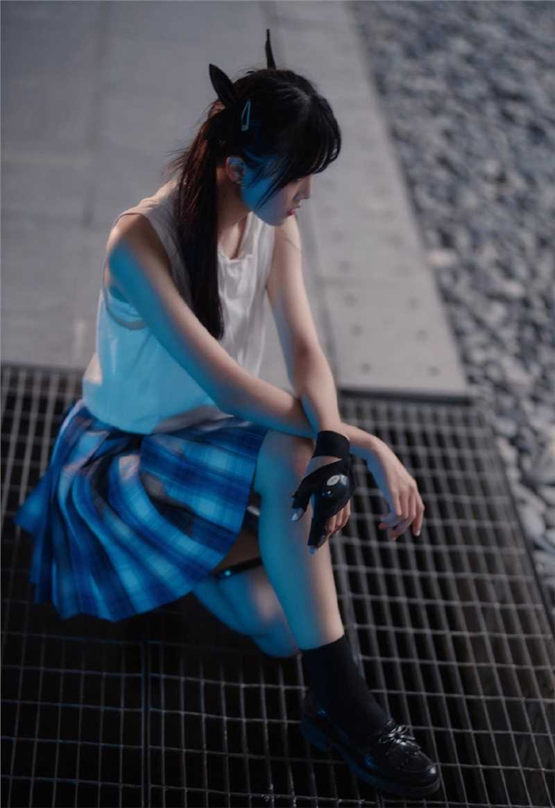 高清非主流美女性感超短裙街拍图集