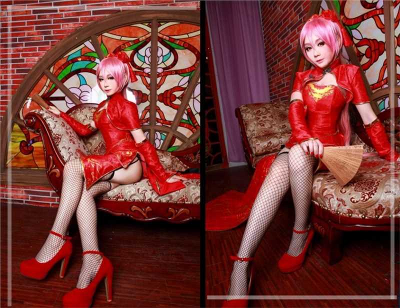 网红美女小彦COS巡音流歌旗袍性感写真