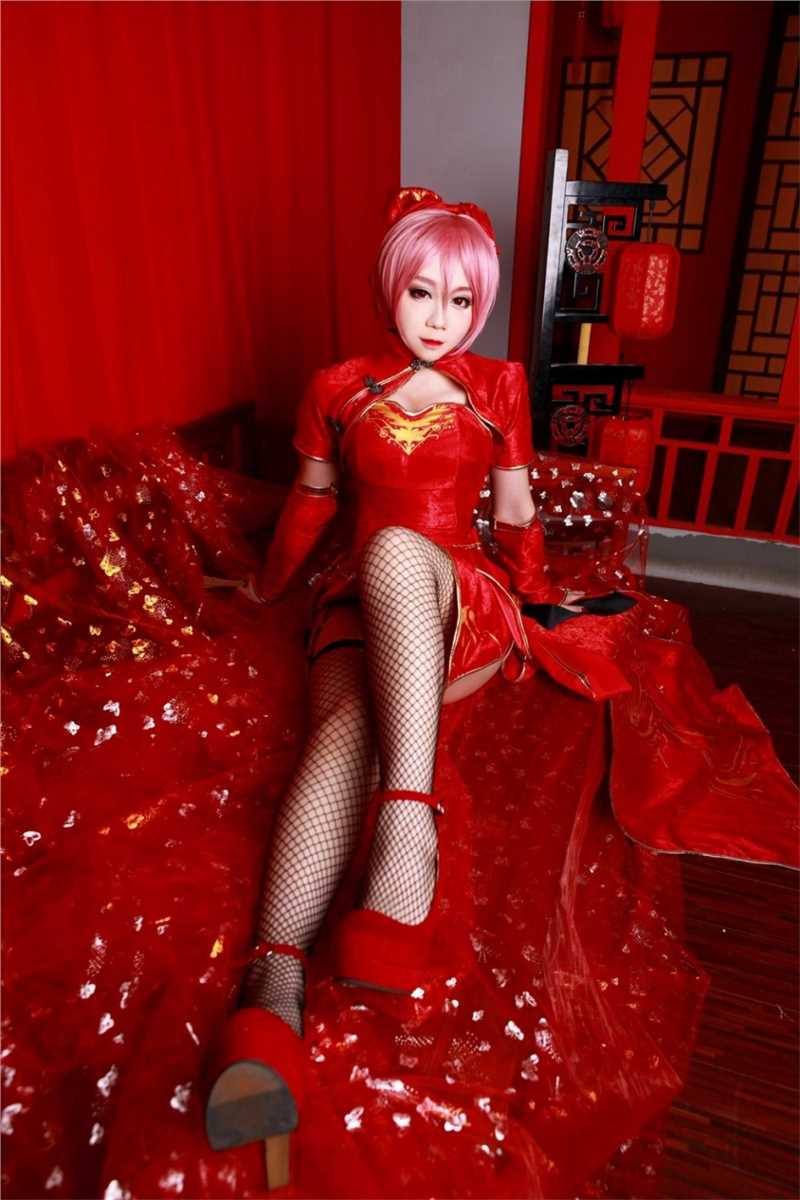 网红美女小彦COS巡音流歌旗袍性感写真