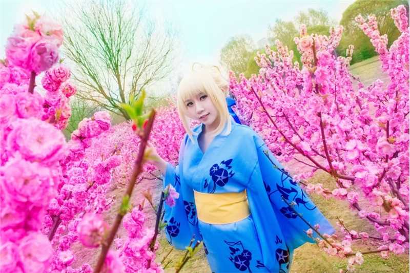 亚瑟王阿尔托莉雅·潘德拉贡Saber和服cosplay